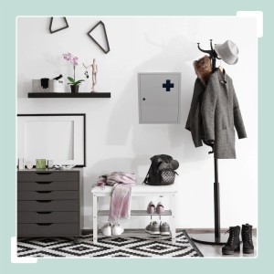 Relaxdays Medizinschrank Eisen Grau Abschließbar 43 cm x 35,5 cm x 8 cm 3 kg