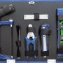 LUX Werkzeugkoffer 129-teilig, geöffnet: Werkzeuge wie Säge, Zange, Wasserwaage und Messer sind sichtbar.
