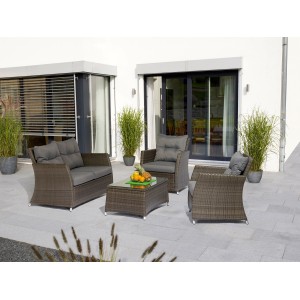 4-teilige, graue Gartenmöbel-Gruppe Melvern aus Polyrattan mit Sofa, Sesseln und Tisch mit Glasplatte.