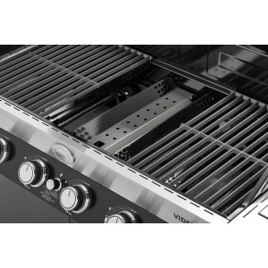 Rösle Räucherbox Videro aus Edelstahl im Gasgrill für Raucharoma.