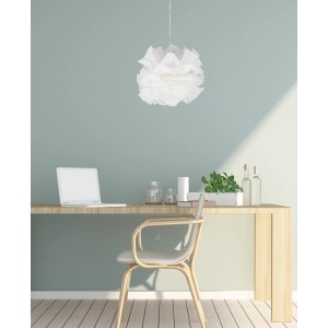 Weiße Näve Pendelleuchte Fedora aus Papier und Kunststoff, rund, im Wohnraum.