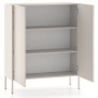 Selsey Highboard Derriva in Kaschmir, zweitürig, mit gerillter Front, beide Türen offen, drei Innenfächer, auf Metallbeinen.