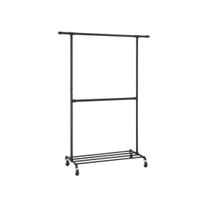 Schwarze Songmics Kleiderstange im Industrie Design mit zwei Stangen und Ablage.