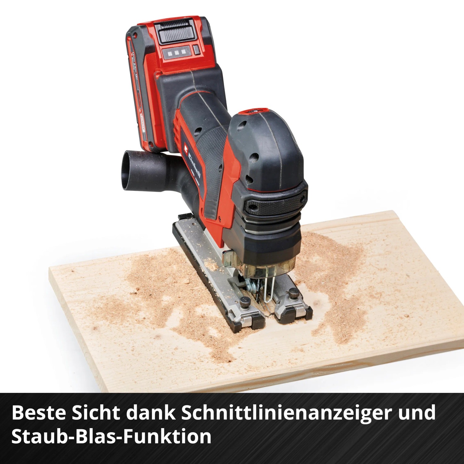 Einhell Akku-Stichsäge TP-JST 18/135 Li BL Solo beim Sägen von Holz.