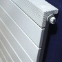 Weißer Ximax Badheizkörper PEP, 500x500 mm, 242 Watt, Detailansicht.
