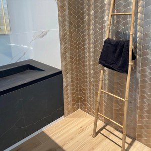 MSV Handtuchhalter Dekoleiter aus Bambus mit 5 Sprossen im Badezimmer.