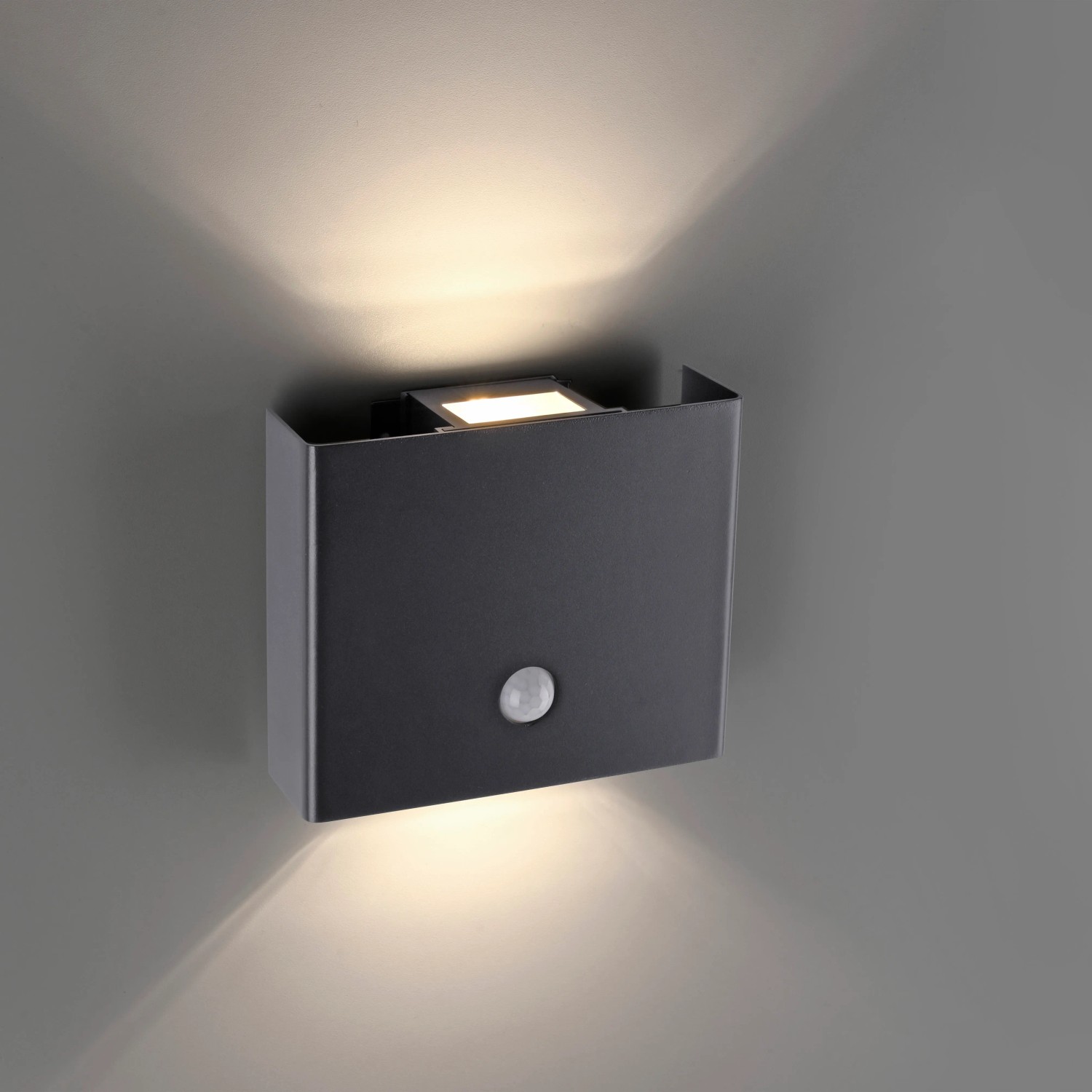 Schwarze LED-Akku-Wandleuchte Amin für den Außenbereich, Lichteffekte nach oben und unten.