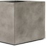 Quadratischer, grauer Kirschke Pflanzgefäß Pure Line Bradford aus Beton, 44x44x44 cm.