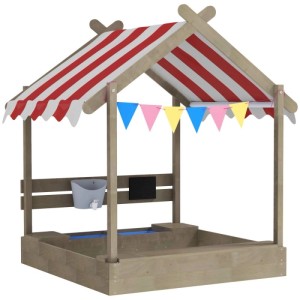 Outsunny Sandkasten aus Holz mit rot-weiß gestreiftem Dach, Sitzbänken und Spielzubehör für Kinder.