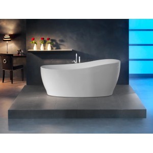 Freistehender, weißer Ottofond Whirlpool Aviva 180x85 cm mit Komfort-Light-/Silentsystem.