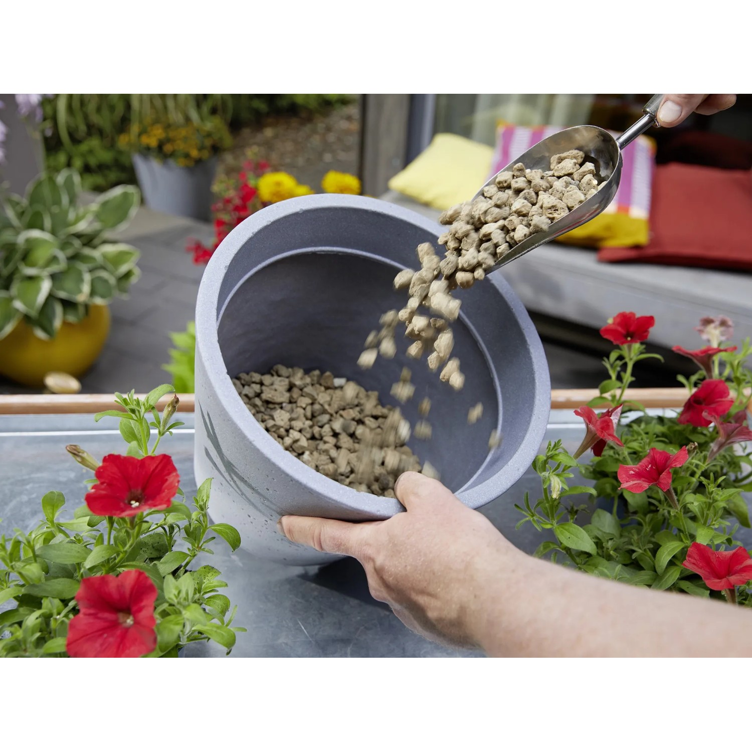 regal fr blumenksten Modernes Regal Metall 3 Bden Blumenkasten indoor Boltze TOP ANGEBOT   Ennis Shop