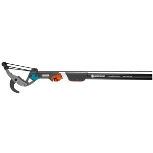 Gardena Bypass-Baumschere Combisystem zum Schneiden von Ästen in der Höhe.