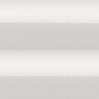Detailaufnahme: Weißes Velux Plissee FHL C02 1016S, manuell bedienbar.