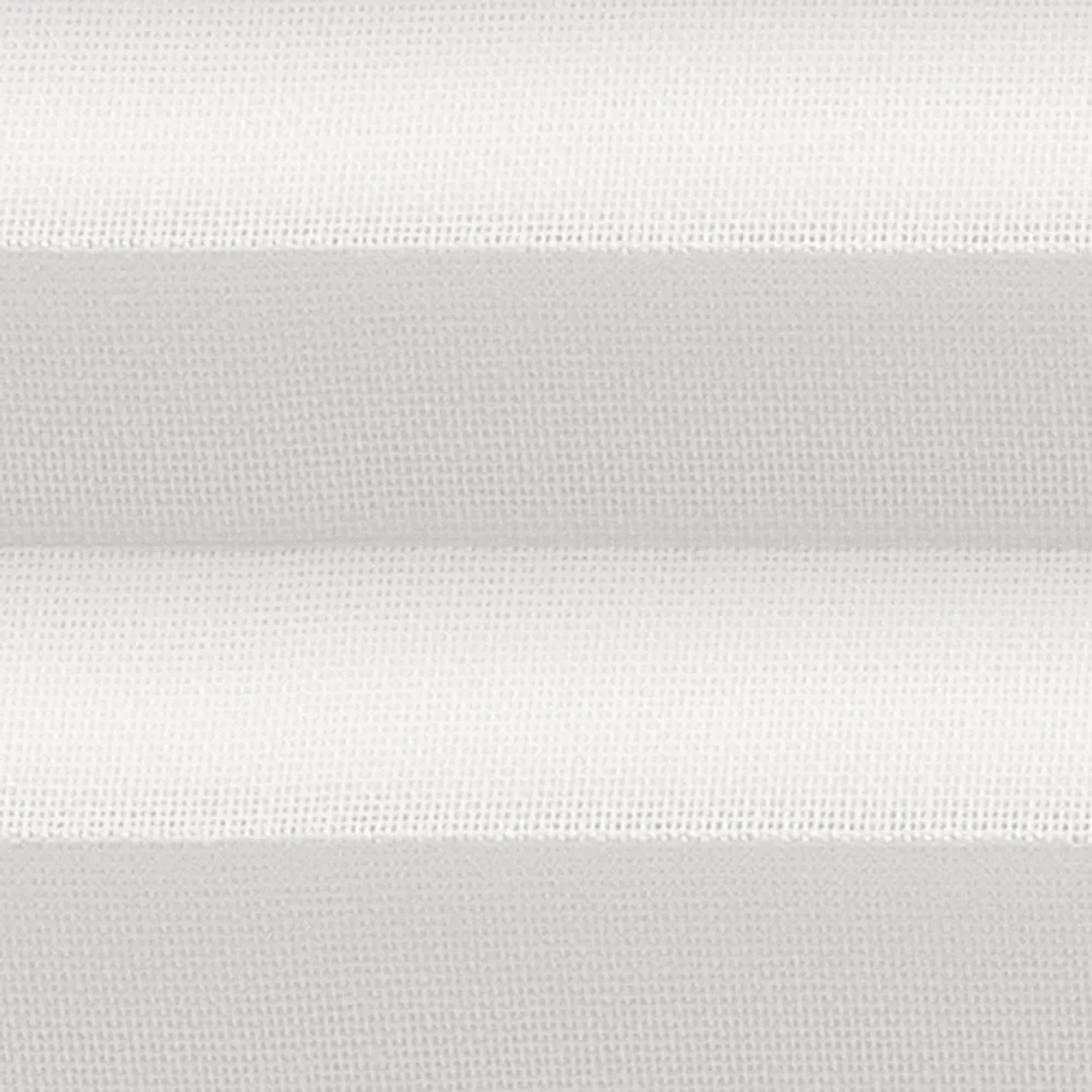 Detailaufnahme: Weißes Velux Plissee FHL C02 1016S, manuell bedienbar.