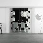Levidor Doppelglasschiebetür mit modernem Schwarz-Weiß-Muster. Elegante Glastür als Raumteiler für stilvolle Wohnräume.