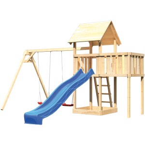 Karibu Spielturm Lotti mit blauer Rutsche und Doppelschaukel aus naturbelassenem Holz.
