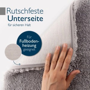 Beautissu BeauMare Badteppich in Hellgrau mit rutschfester Unterseite, geeignet für Fußbodenheizung.
