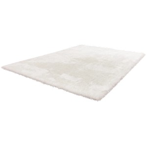 Weißer Kayoom Hochflorteppich Royal 310, 120x170 cm. Flauschiger Teppich für Wohnräume.