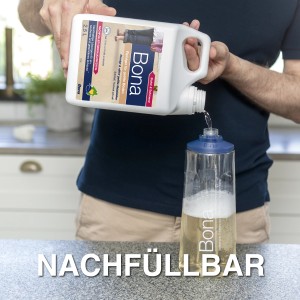 Bona Reiniger für geölte Böden, 850ml Kartusche wird in Sprühflasche nachgefüllt.