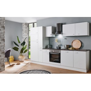 Moderne, weiße Menke Küchenzeile White Classic 300 cm mit Elektrogeräten und Arbeitsplatte in Marmoroptik.