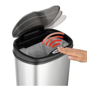 Mülleimer mit Sensor, 50 l, Edelstahl, Hand vor Sensor, Deckel öffnet sich.