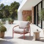 MCW Gartensessel O11 mit Terrakotta-Gestell und beigen Polstern aus Olefin-Stoff.