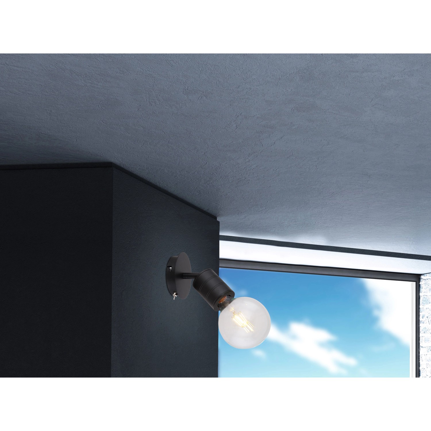 Schwarzer Globo Spot Hermine für die Wandmontage mit E27 Fassung und gerillter Fassungsabdeckung.