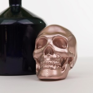 Rust-Oleum Roségold Metallic Spraydose, 400ml. Schädel mit Roségold Effekt.