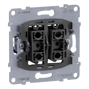 Legrand Seano Doppelwechselschalter 10 AX mit Steckklemmen, Rückansicht.