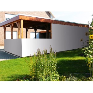 Fermacell Powerpanel H²O Platte als Fassadenverkleidung an Carport mit Garten.
