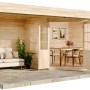 Carlsson Gartenhaus Hanna-40 aus Holz mit überdachter Terrasse und Leimholz-Doppeltür.