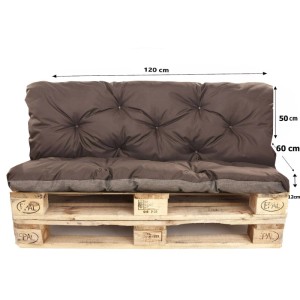Braunes Palettenkissen-Set (Sitz- & Rückenkissen) 120x60x50cm auf Holzpalette für Garten & Lounge.
