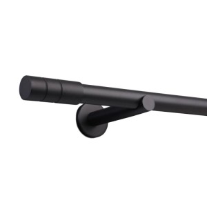 Schwarze 1-Lauf Gardinenstange Zylinder Ø 25mm nach Maß mit Wandhalterung. Für Deko & Wohnaccessoires.