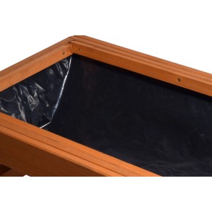 Detailansicht des Dobar Doppel-Hochbeets aus Kiefernholz mit Folie ausgelegt.