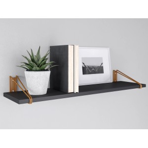 MDF-Wandregal Oldham in Walnussfarben, 80 cm breit, mit Deko-Elementen.