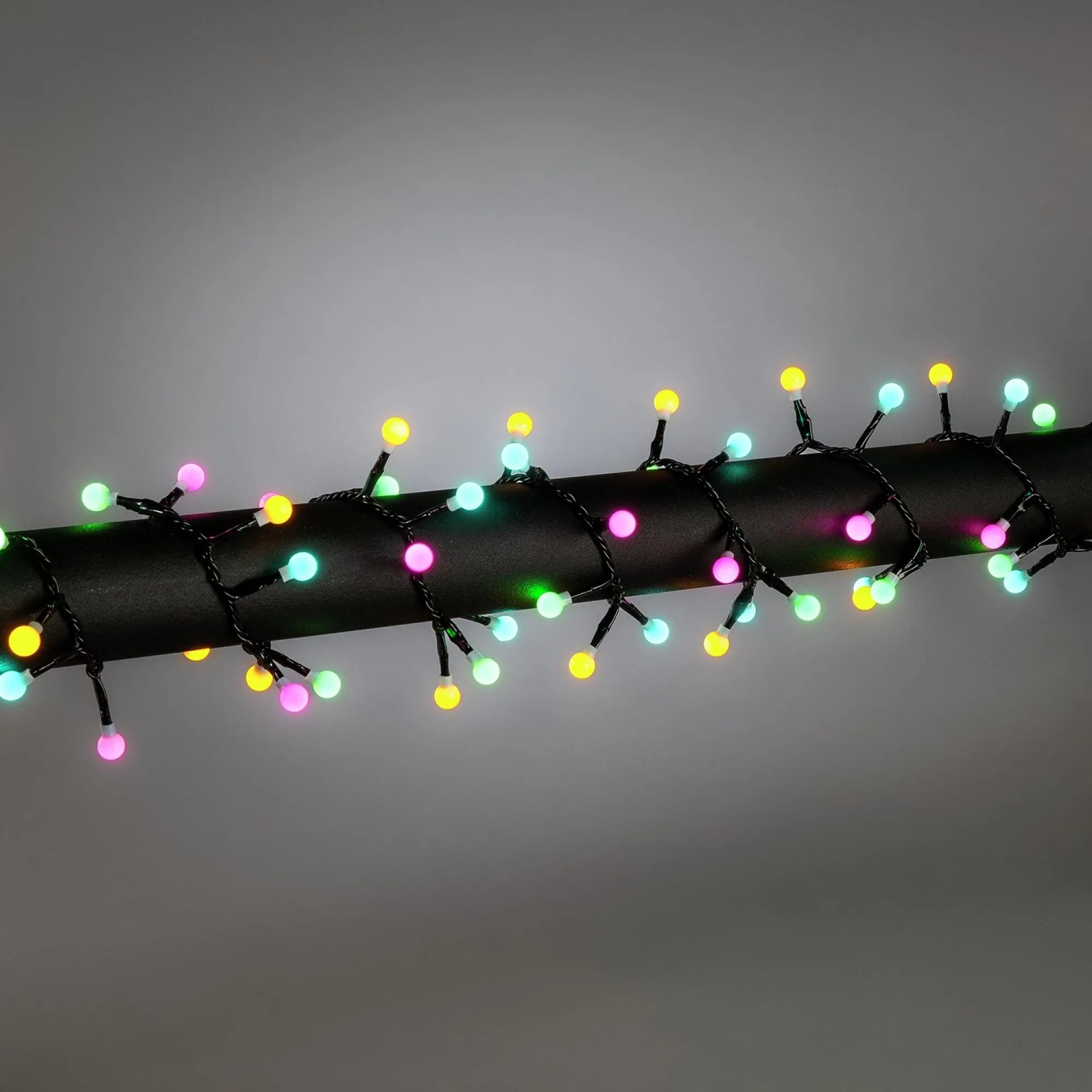 Konstsmide Globelichterkette Cluster mit 400 Pastellfarbenen LEDs für Außen kaufen bei OBI