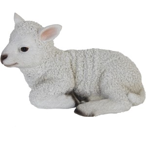 Liegendes Deko-Lamm, 18 cm, für die Gartendekoration. Wetterfeste Gartenfigur aus Polyresin.