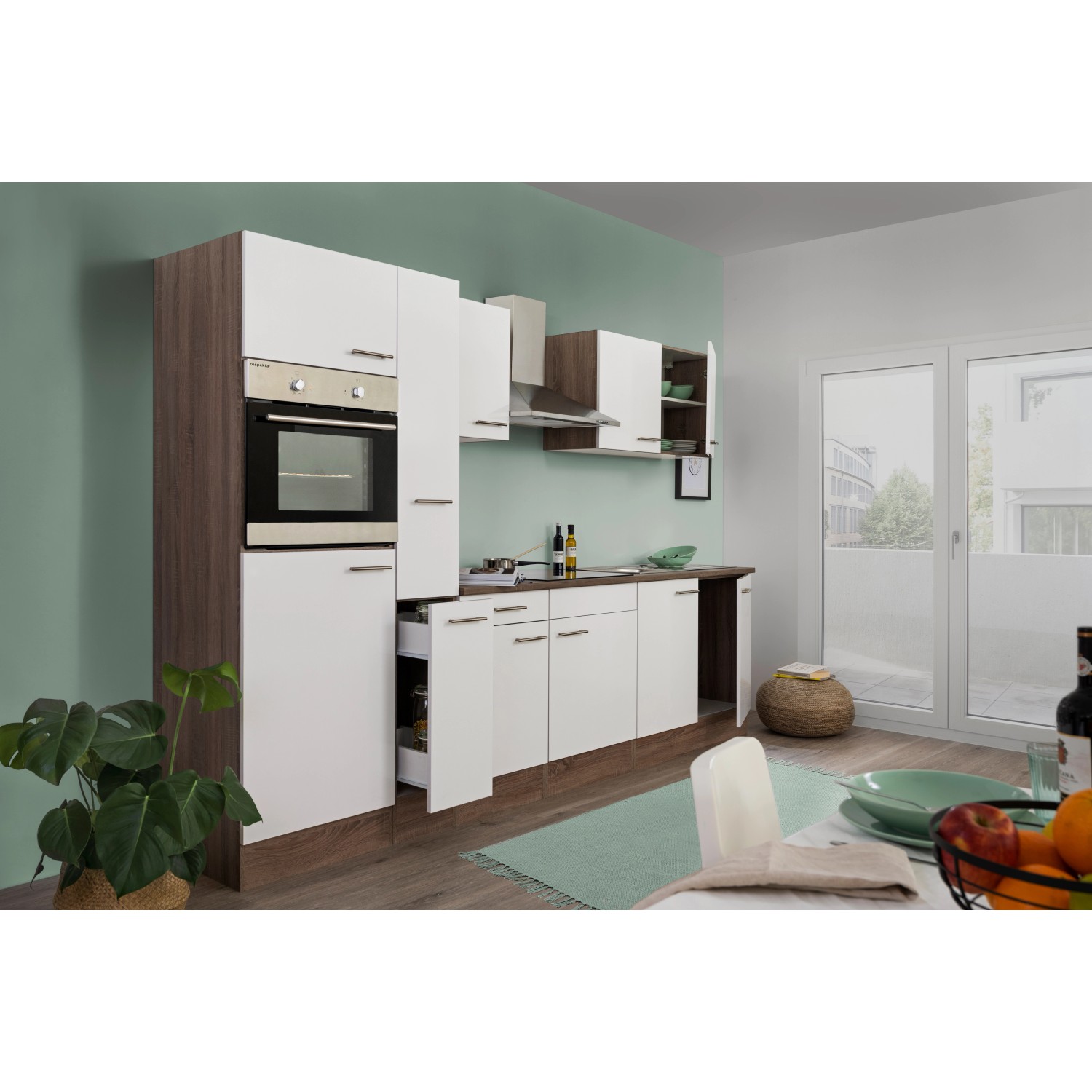 Respekta Küchenzeile KB300EYW, 300 cm, Weiß Seidenglanz/Eiche York Nachbildung mit E-Geräten.