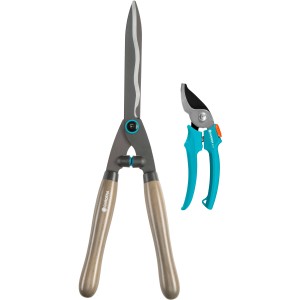 Gardena Nature-Cut Heckenschere mit Gartenschere: Hand-Heckenschere mit Holzgriffen und kleiner Astschere.