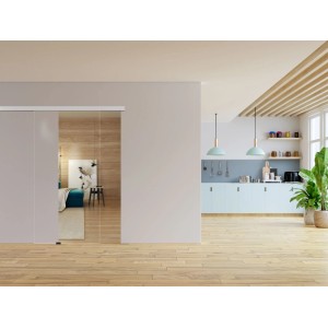 Novadoors Glasschiebetür Nova 510 aus Klarglas, offen in modernem Wohnraum. Helles Sicherheitsglas für viel Licht.