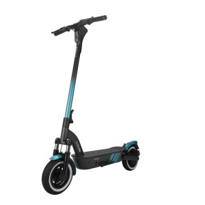 Grüner SoFlow E-Scooter SO4 Pro Max, ein Sport & Fitnessgerät mit robusten Reifen und Dämpfern.