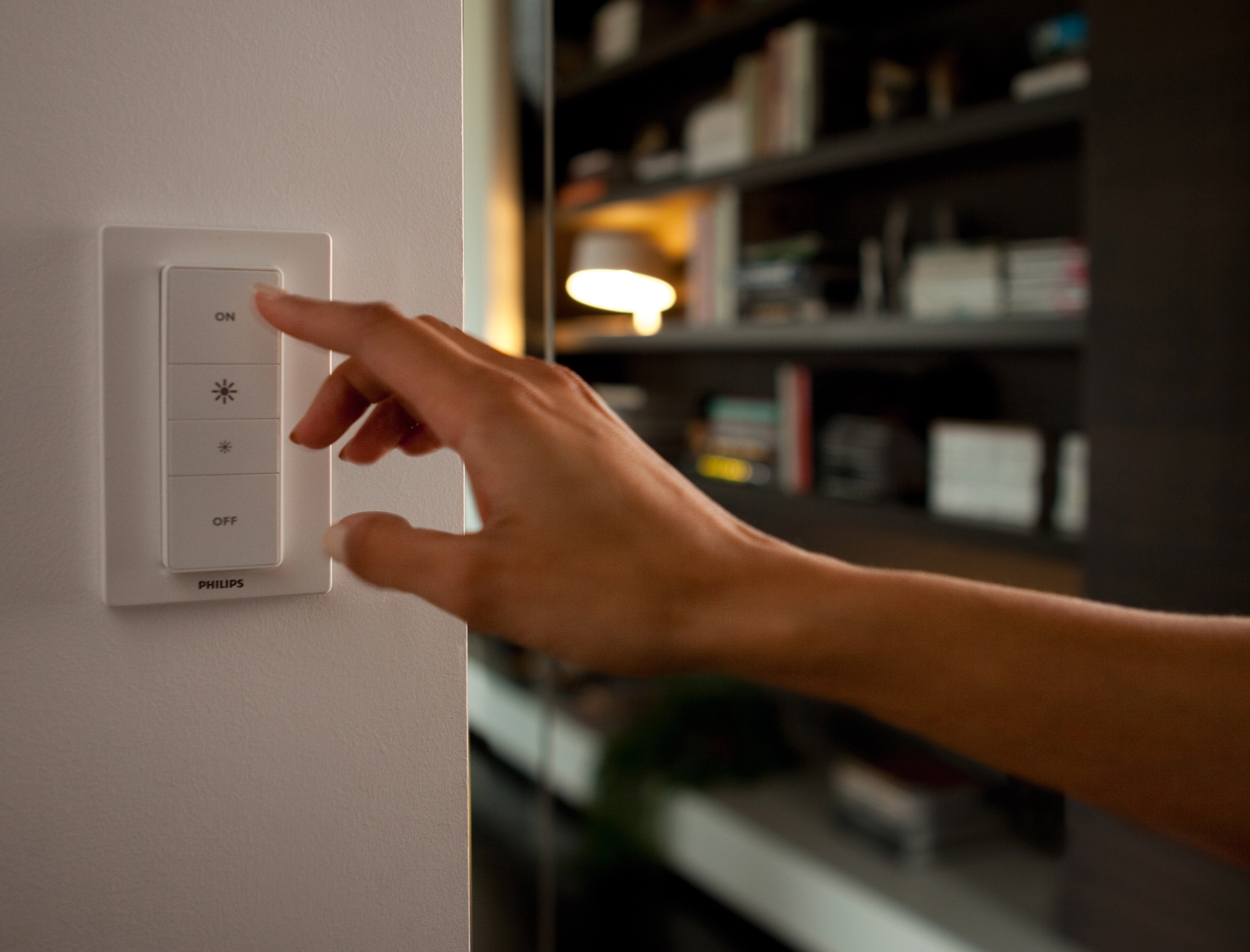 Philips Hue LED-Pendelleuchte Explore White Ambiance inkl. Dimmer Weiß