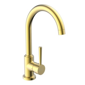 Gold gebürstete Schütte Spültischarmatur Cornwall. Moderner Einhebelmischer mit hohem, schwenkbarem Auslauf.