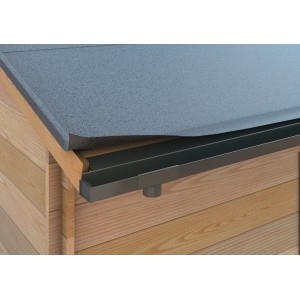 Ablaufstutzen für SDF Kastenrinne aus Aluminium in Anthrazit an einem Gartenhaus.