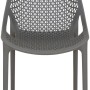 Grauer Siena Garden District Stapelsessel mit offenem, geometrischem Design.