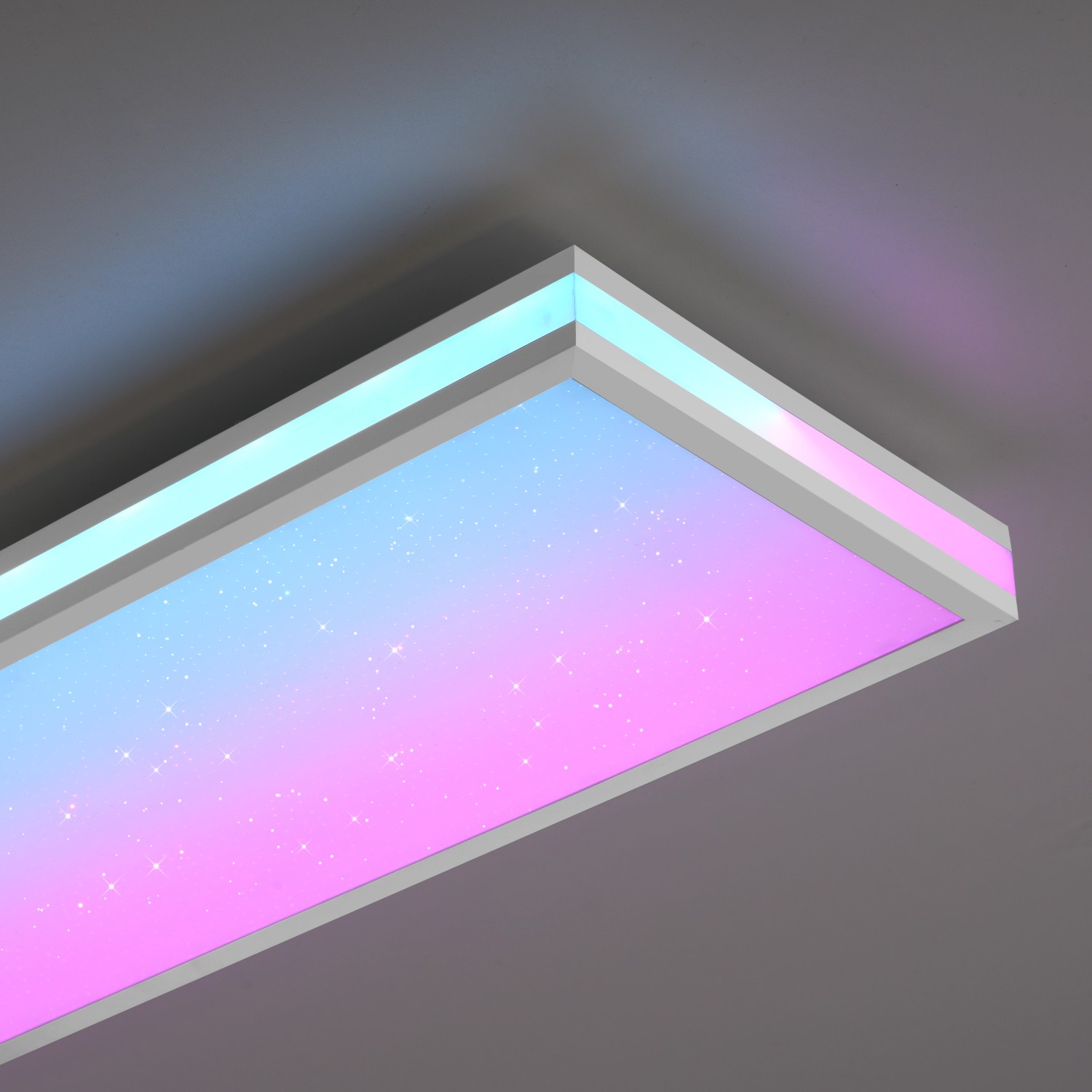 Weißes Just Light LED Panel Mario 100x25cm mit Farbwechsel und Sternenhimmel-Effekt.