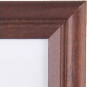 Detailansicht: Gerillter Holzbilderrahmen in Mahagoni, 10x15 cm.
