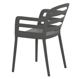 Anthrazitfarbener Gartenstuhl Formello aus Kunststoff mit Armlehnen und Lattenmuster im Rücken.
