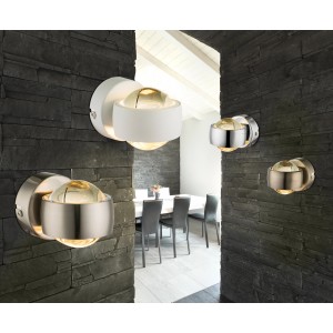 Verschiedene Globo LED-Wandleuchten RANDI in Nickel matt, Chrom und Weiß an einer Wand.