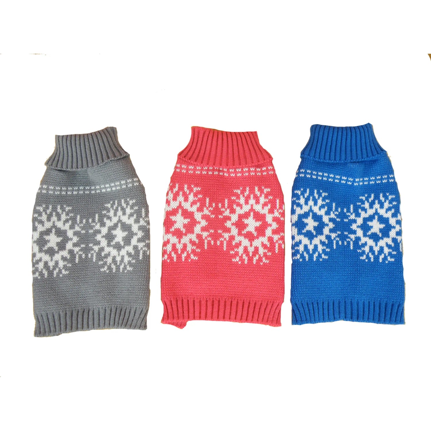 Hundepullover mit Schneeflockenmuster in Grau, Rot und Blau. Winterliche Hundebekleidung.